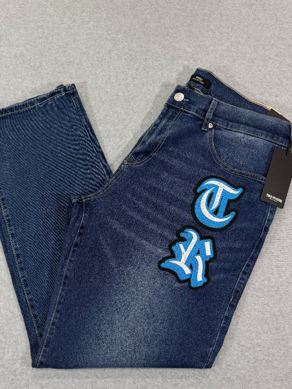 True Religion Bobby Applique Relaxed Baggy Jeans 34x32 Medium Blaze Wash NWT